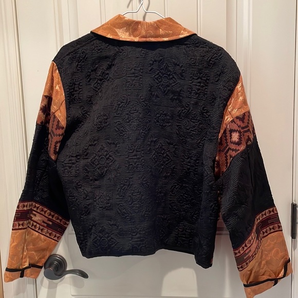 FLASHBACK  M  SHORT BOLERO JACKET WITH LAPELS AND LARGE WOODEN BUTTON - Picture 5 of 17